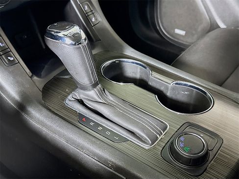 Used 2019 GMC Acadia SLT w/ Black Edition image 15