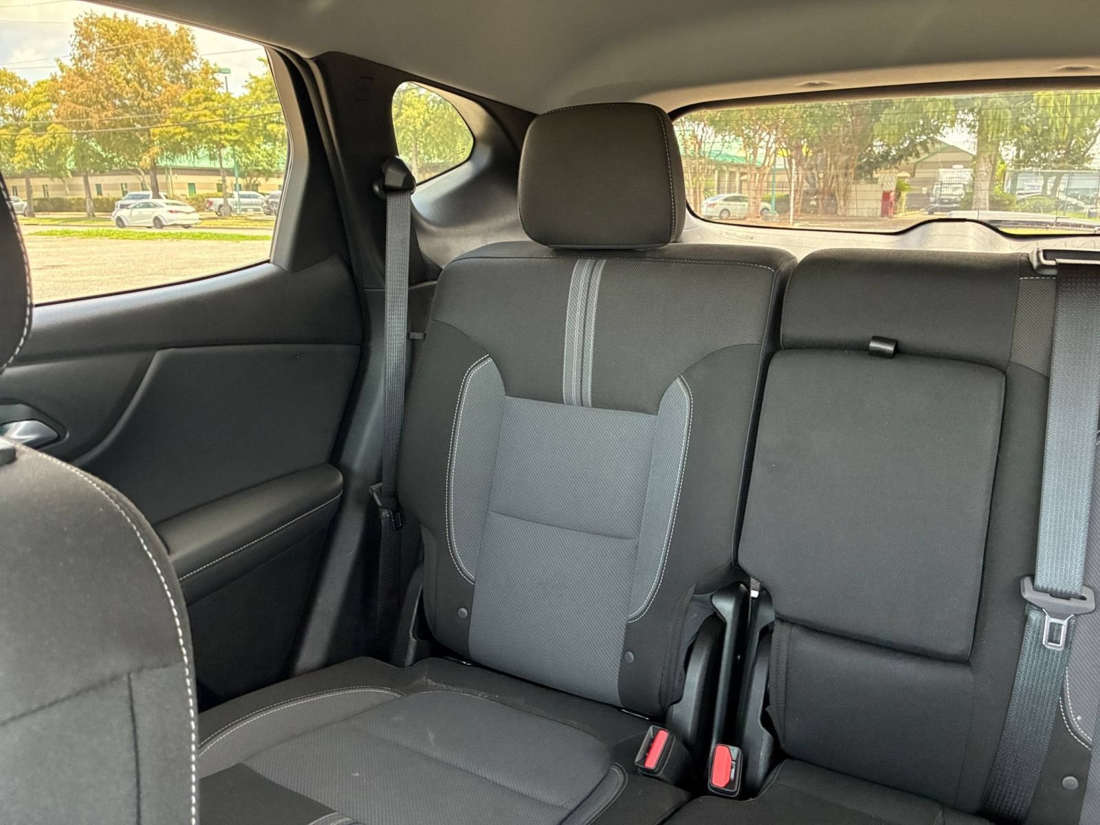 Used 2025 Chevrolet Blazer LT FWD image 39