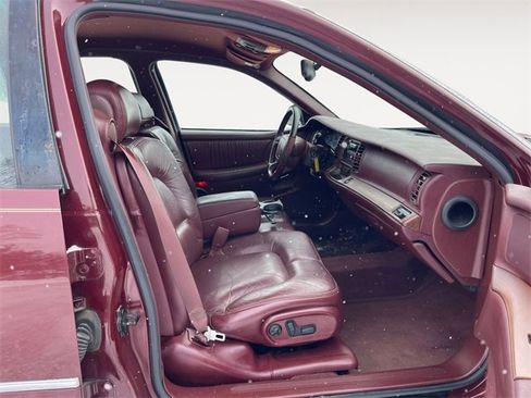 Used 1999 Buick Park Avenue w/ Seating Pkg image 15