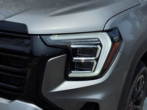 New 2026 GMC Terrain Elevation w/ Black Edition FWD image 3
