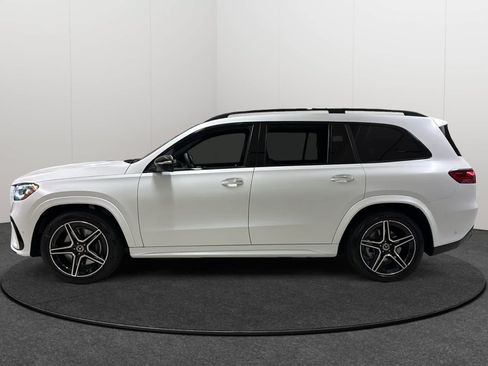 New 2026 Mercedes-Benz GLS 450 4MATIC image 3