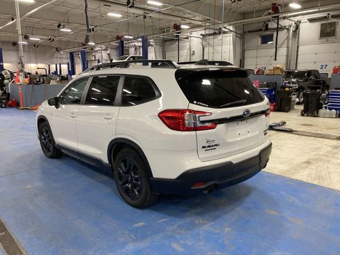 Used 2023 Subaru Ascent Onyx Edition image 5