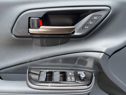 New 2026 Toyota Crown Signia image 19