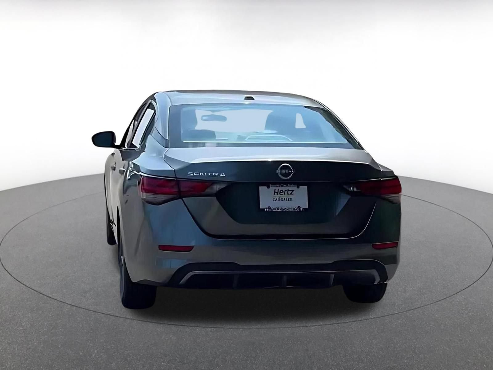 Used 2025 Nissan Sentra SV FWD image 10