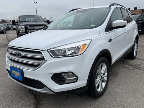 Used 2018 Ford Escape SE image 8