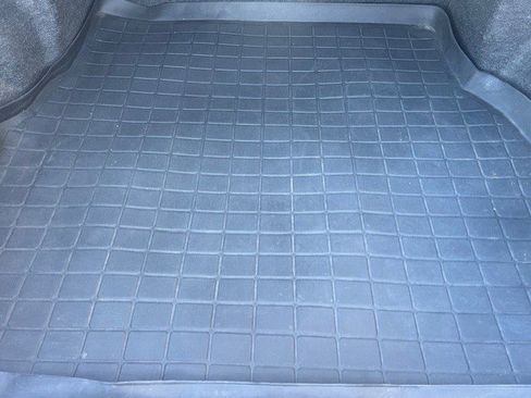 Used 2001 Toyota Avalon XL image 36