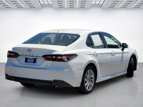 Used 2023 Toyota Camry LE FWD image 4