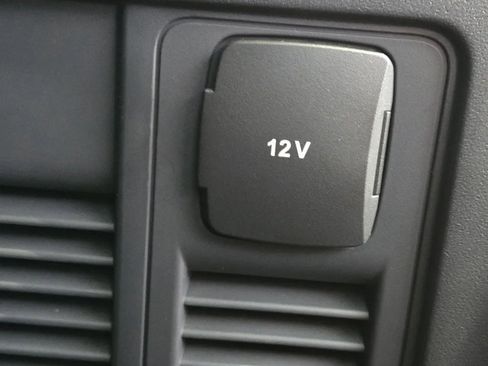 New 2025 Ford Expedition Active image 35