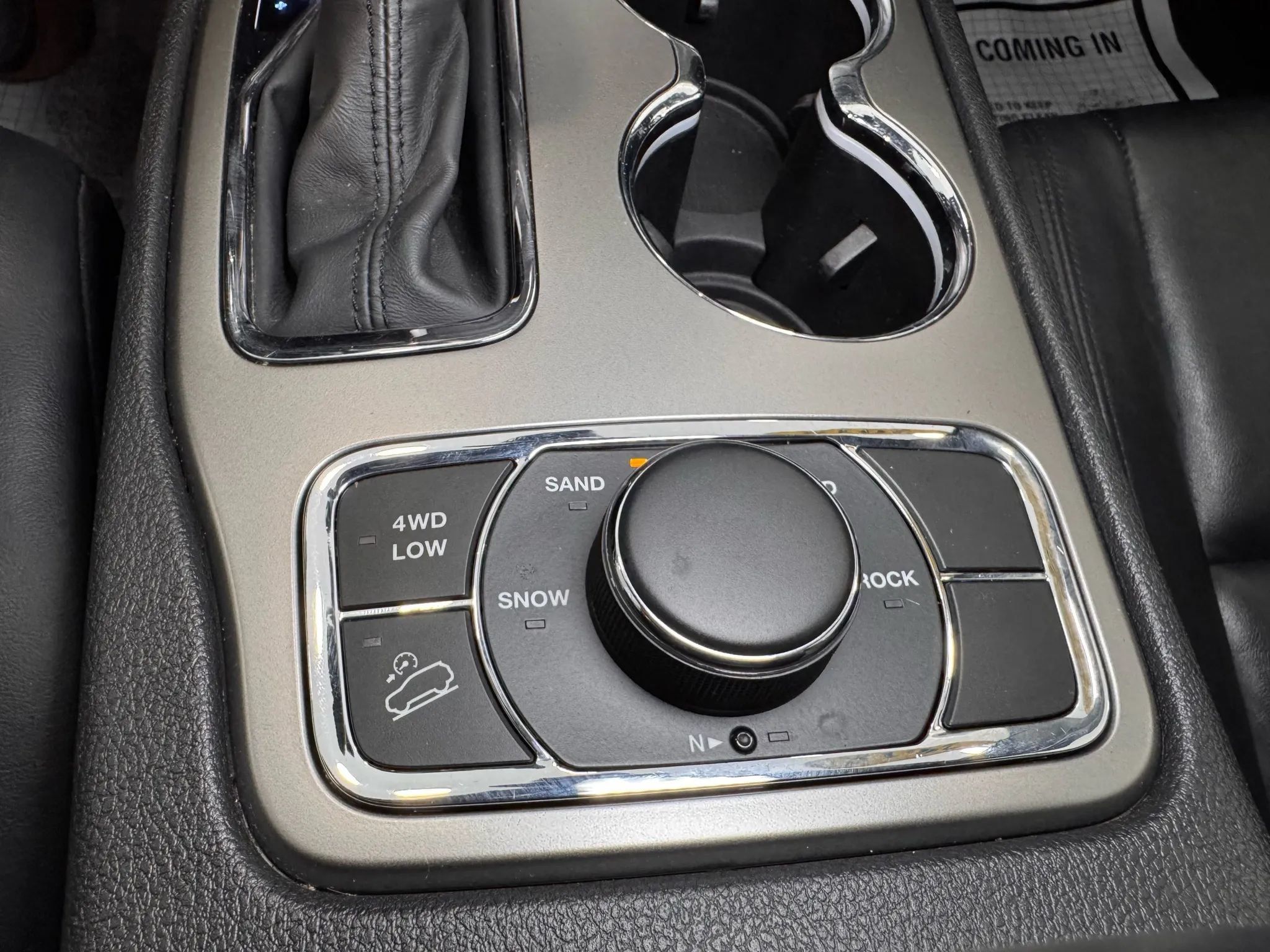 Used 2018 Jeep Grand Cherokee Limited AWD/4WD image 31