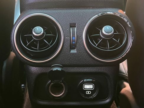 Used 2020 Kia Stinger GT2 image 23