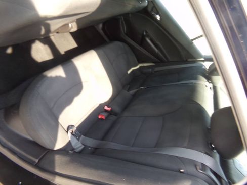 Used 2017 Chevrolet Cruze LS FWD image 13
