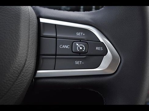 New 2025 Jeep Compass Latitude w/ Altitude Special Edition image 25