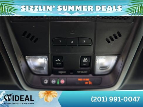 Used 2020 Cadillac XT5 Premium Luxury w/ Platinum Package AWD/4WD image 24
