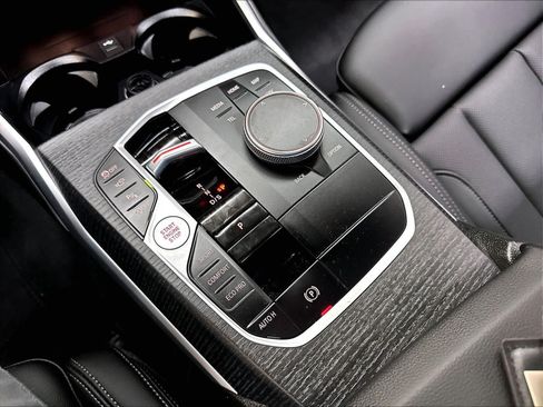 Used 2026 BMW 330i Sedan w/ Convenience Package RWD image 37