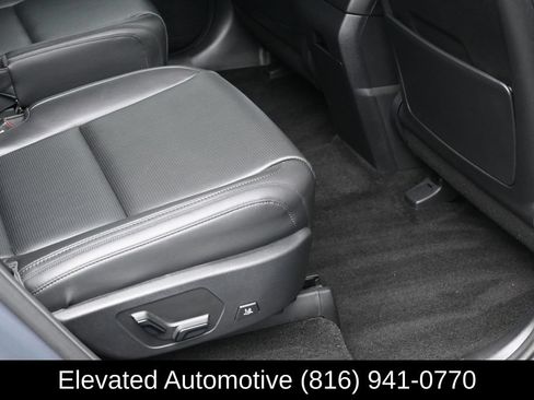Used 2025 Hyundai Santa Fe Calligraphy AWD/4WD image 9