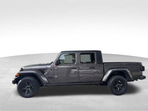Used 2021 Jeep Gladiator Sport image 2