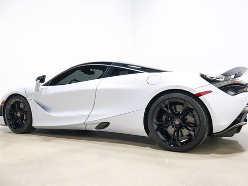 Used 2018 McLaren 720S image 16