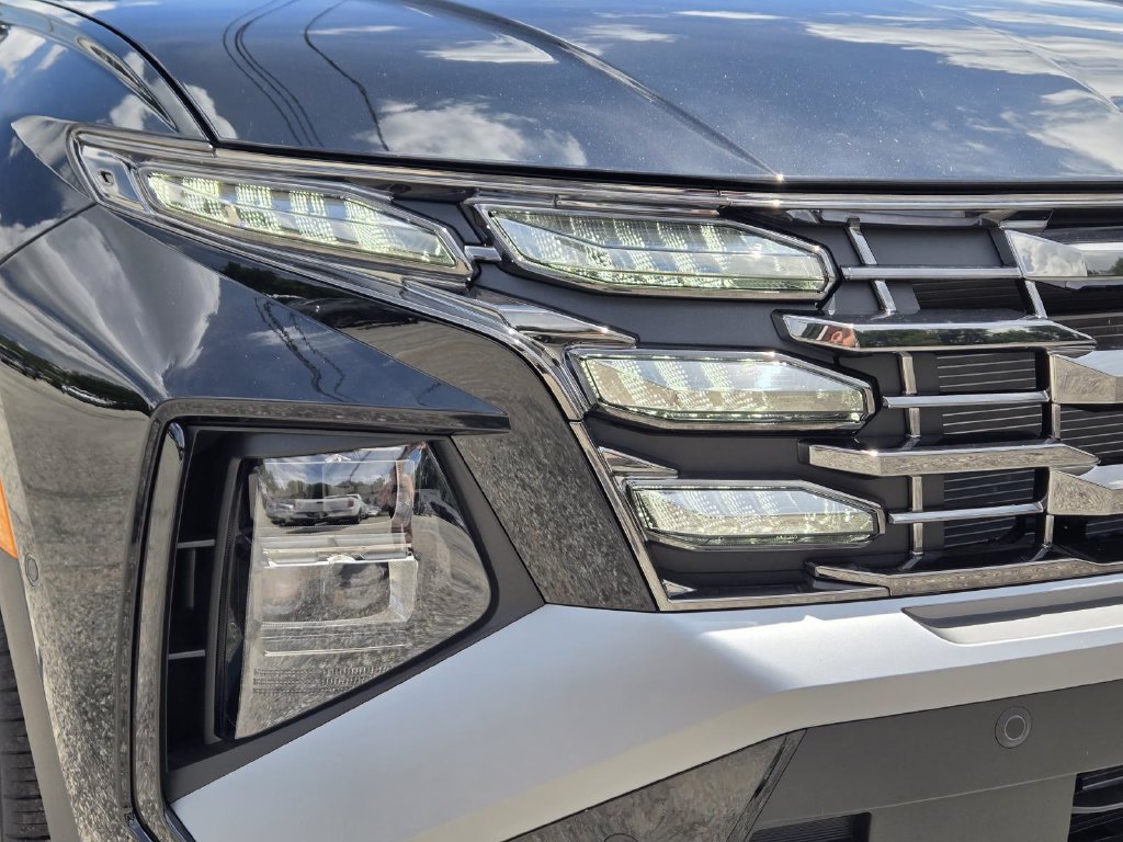 New 2026 Hyundai Tucson Limited FWD image 2