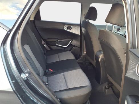 Used 2023 Kia Soul LX image 15