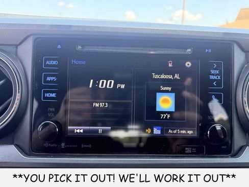Used 2017 Toyota Tacoma TRD Off-Road w/ Tow Package AWD/4WD image 19