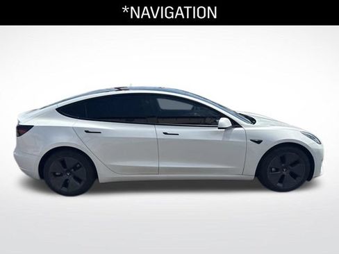 Used 2023 Tesla Model 3 Standard Range RWD image 2
