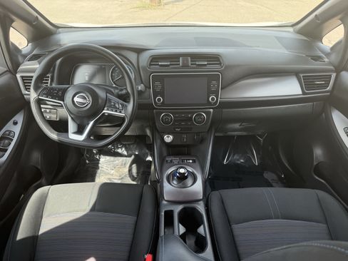Used 2025 Nissan Leaf S FWD image 10