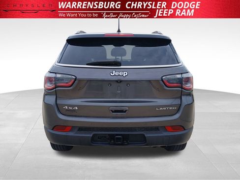 Used 2017 Jeep Compass Limited AWD/4WD image 5