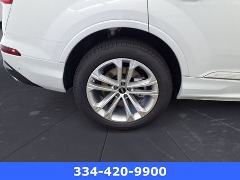New 2025 Audi Q7 2.0T Premium w/ Convenience Package image 32
