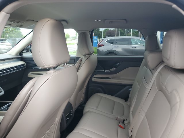 Used 2021 Lincoln Corsair FWD image 9