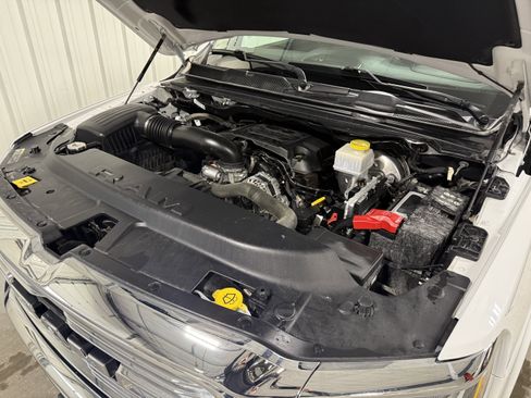 Used 2020 RAM 1500 Laramie image 17