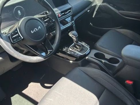 Used 2026 Kia Seltos EX FWD image 11