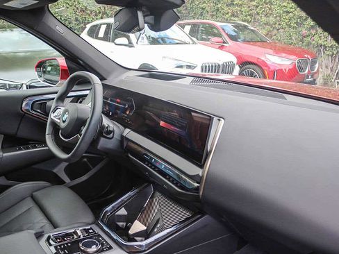 Used 2025 BMW X3 xDrive30i AWD/4WD image 16
