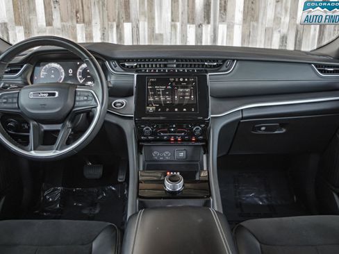 Used 2023 Jeep Grand Cherokee Altitude image 17