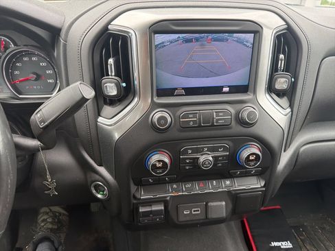 Used 2019 Chevrolet Silverado 1500 LT w/ All-Star Edition AWD/4WD image 9