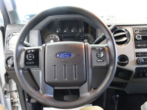 Used 2015 Ford F250 XLT w/ Snow Plow Prep Package image 14