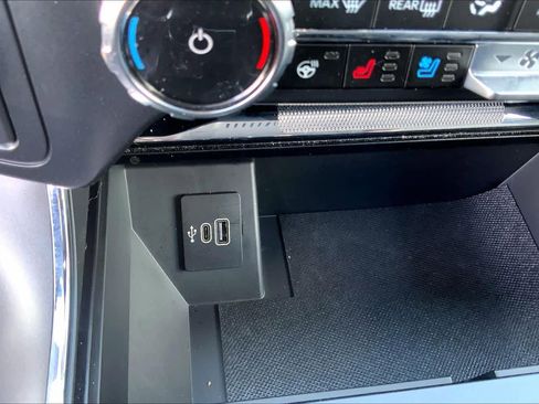 Used 2025 Ford F150 Lariat w/ Equipment Group 501A Mid image 31