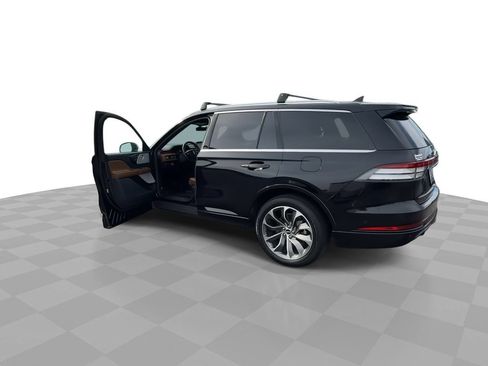 Used 2022 Lincoln Aviator Grand Touring w/ Equipment Group 301A AWD/4WD image 6