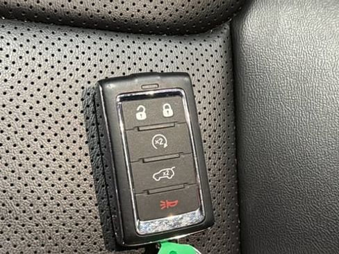 Used 2024 Jeep Grand Cherokee Limited w/ Luxury Tech Group II AWD/4WD image 20