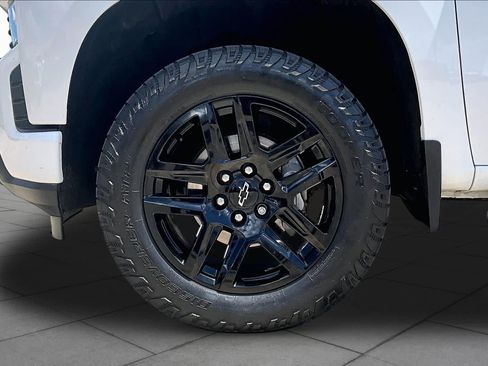 Used 2021 Chevrolet Silverado 1500 Custom w/ Rally Edition RWD image 11