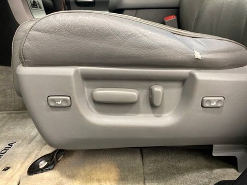 Used 2011 Toyota Sequoia Platinum image 13
