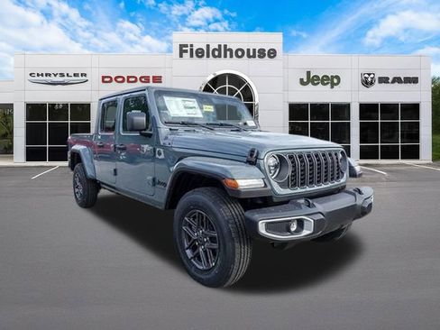 New 2025 Jeep Gladiator Sport AWD/4WD image 10