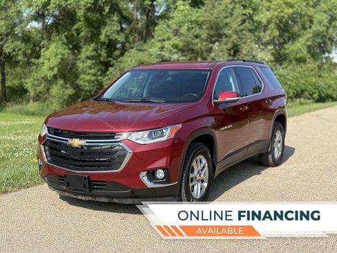 Used 2021 Chevrolet Traverse LT AWD/4WD image 1