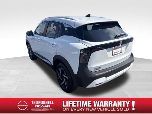 New 2026 Nissan Kicks SV image 3