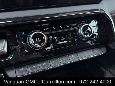New 2026 GMC Sierra 1500 AT4 w/ AT4 Premium Package AWD/4WD image 16