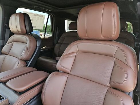 New 2026 Lincoln Navigator Reserve AWD/4WD image 20