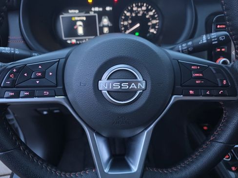 Used 2023 Nissan Kicks SR w/ SR Premium Package image 18