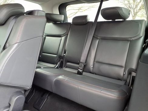 Used 2025 Ford Expedition Active image 25