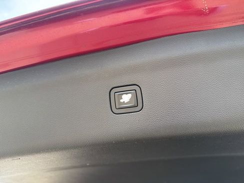 Used 2018 Buick Enclave Premium image 43