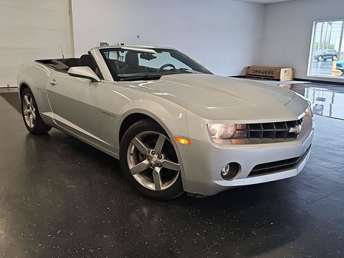 Used 2011 Chevrolet Camaro LT RWD image 21