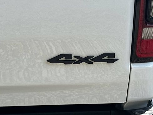 Used 2020 RAM 1500 Big Horn AWD/4WD image 13